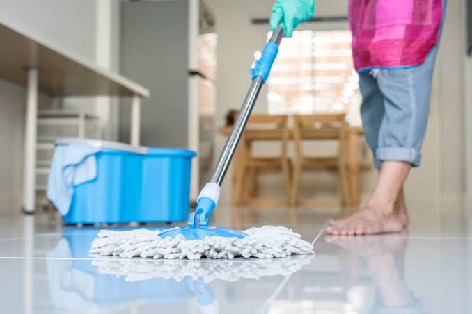 Deep Cleaning Guide with Recipes for Natural Household Cleaners